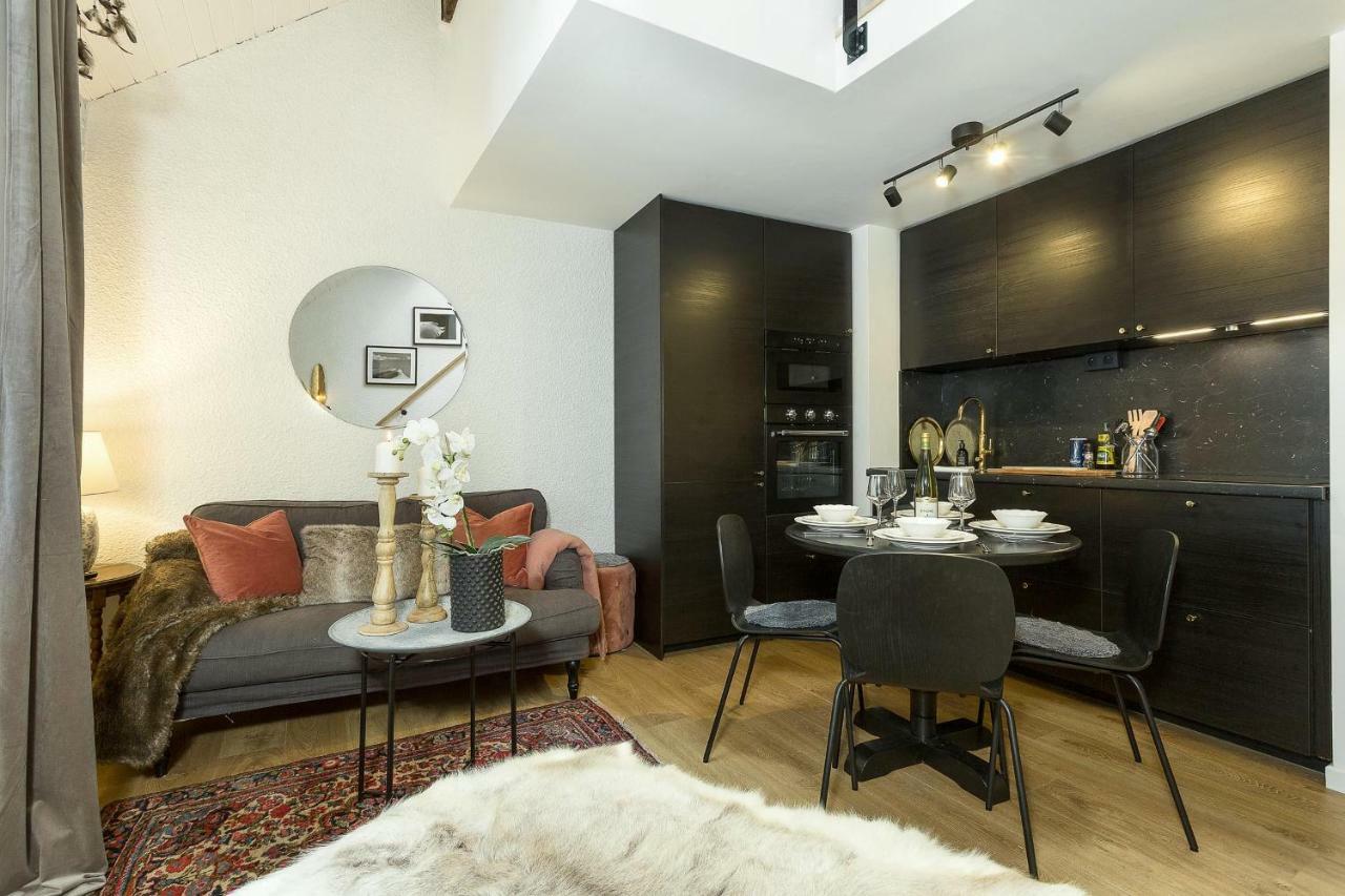 Apartment Midi Loft - A Central Chamonix Mountain Haven Екстер'єр фото